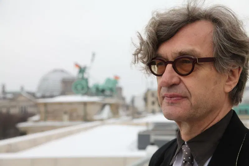 Wim Wenders, registra de "Il cielo sopra Berlino"