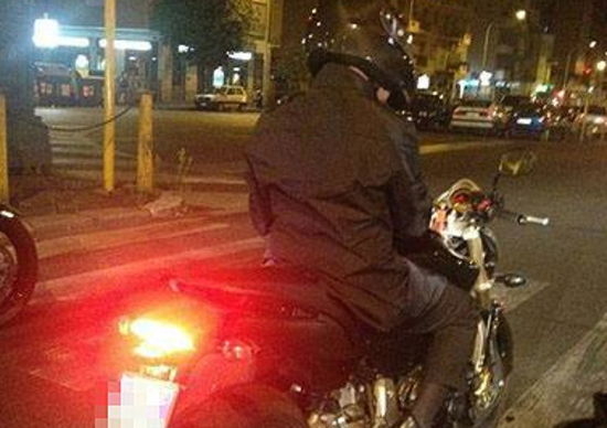 A Roma Alemanno segue in moto l'operazione antiprostituzione