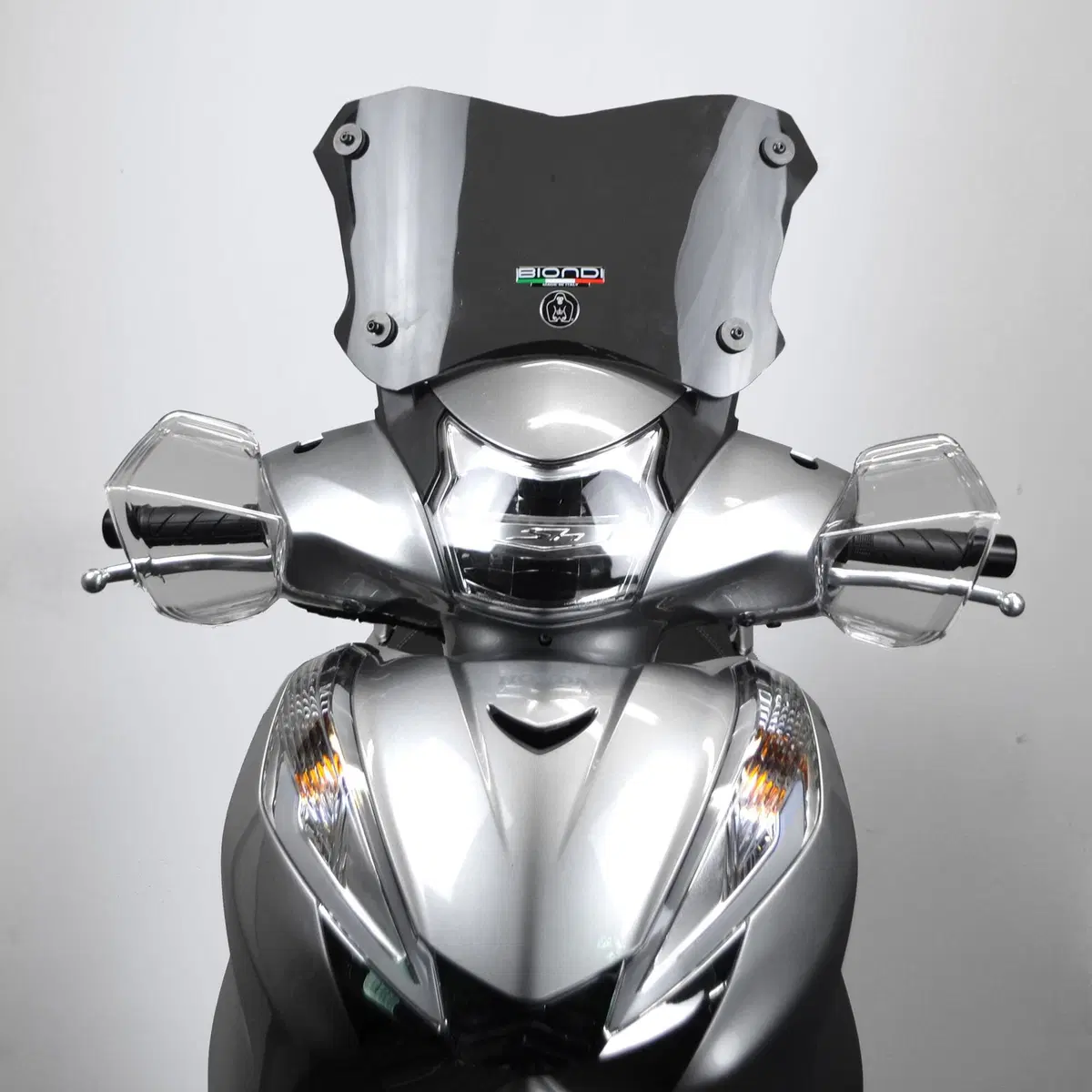 Biondi: screen aftermarket per Honda SH 300 (2)