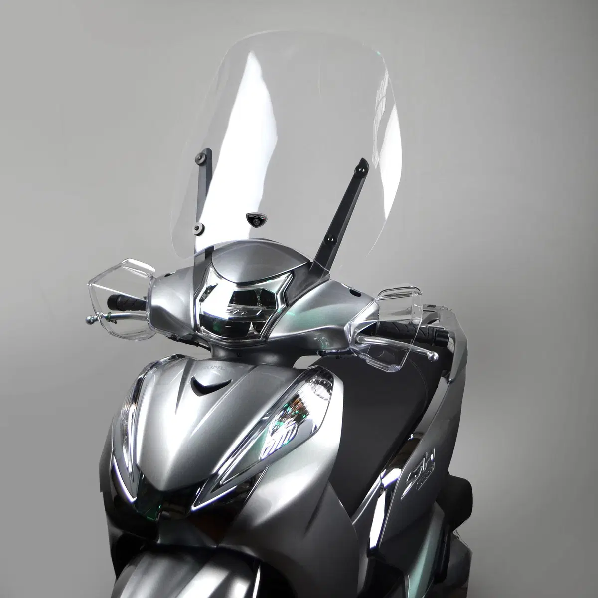 Biondi: screen aftermarket per Honda SH 300