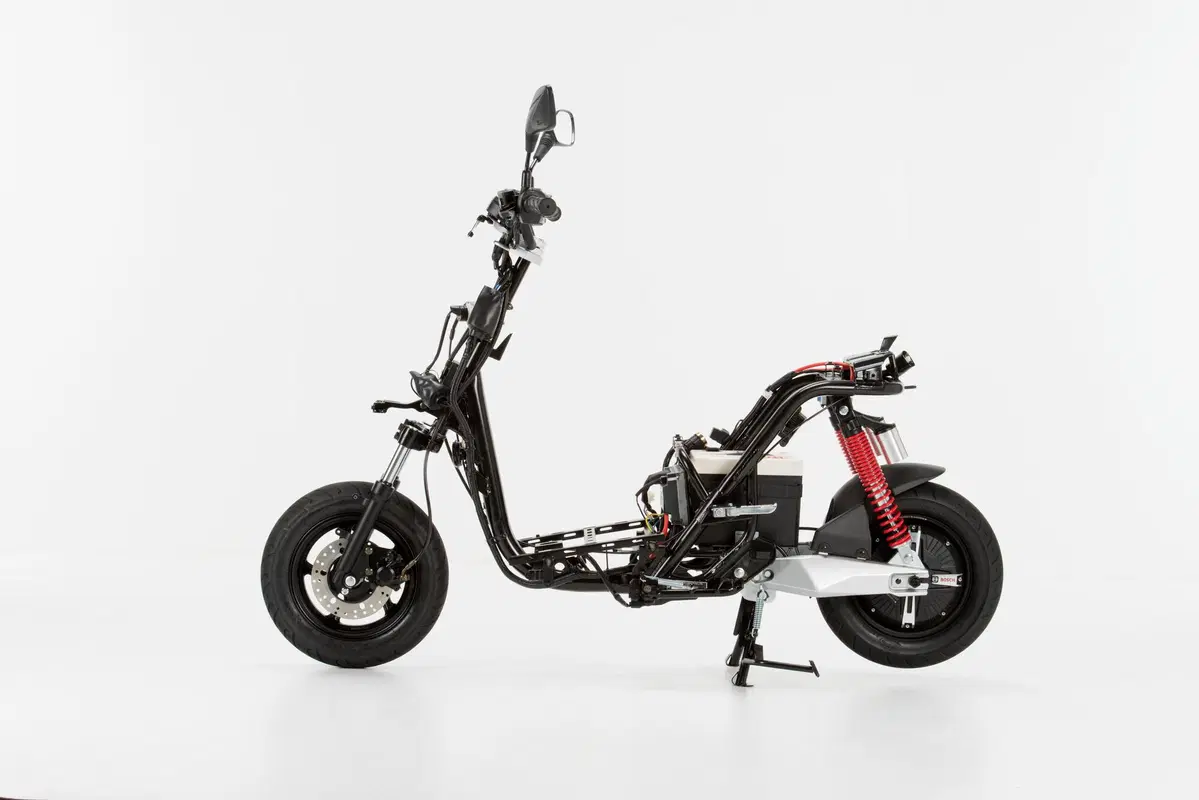 TEST Lifan E3. Lo scooter elettrico piccolo e agile (10)