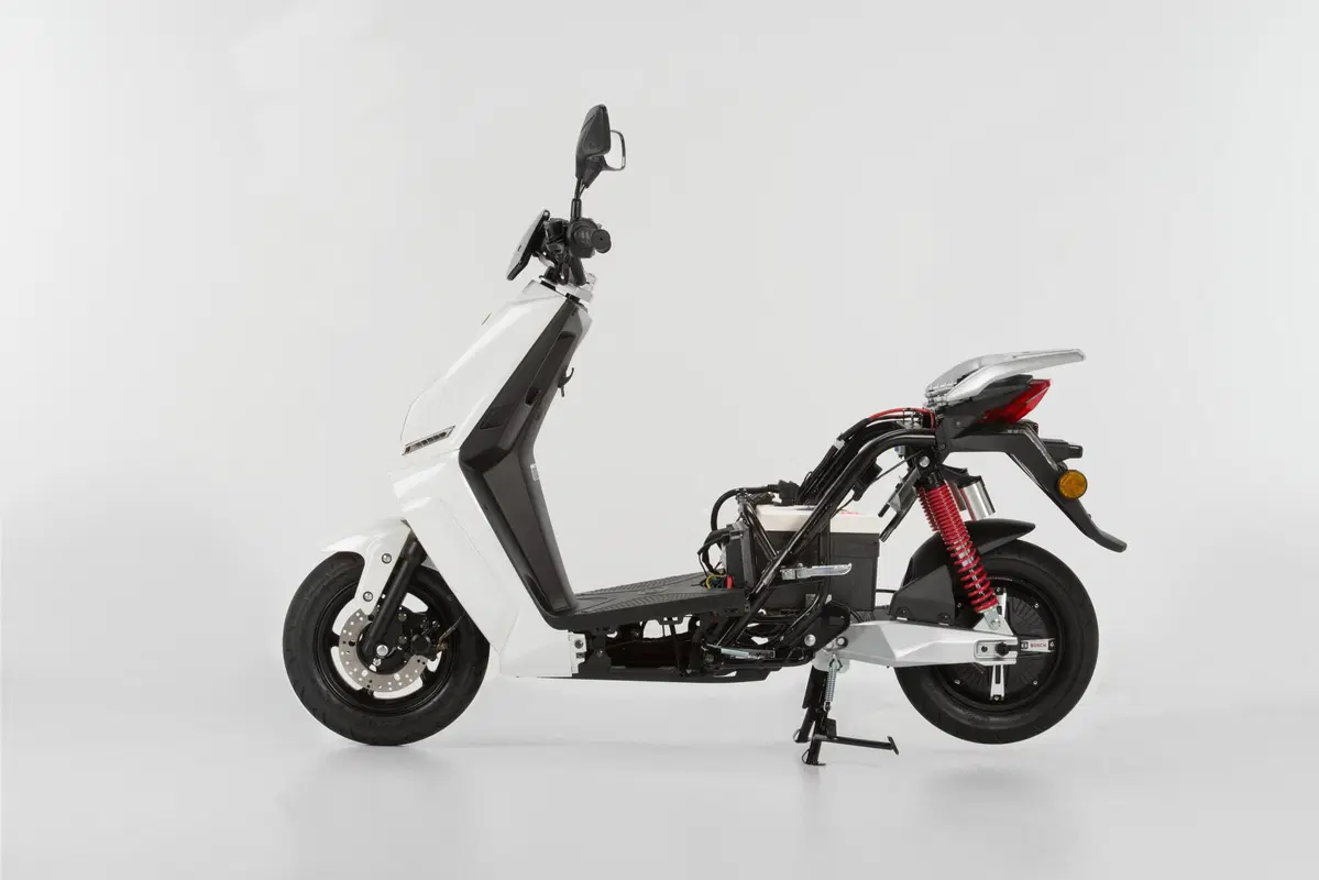 TEST Lifan E3. Lo scooter elettrico piccolo e agile (14)