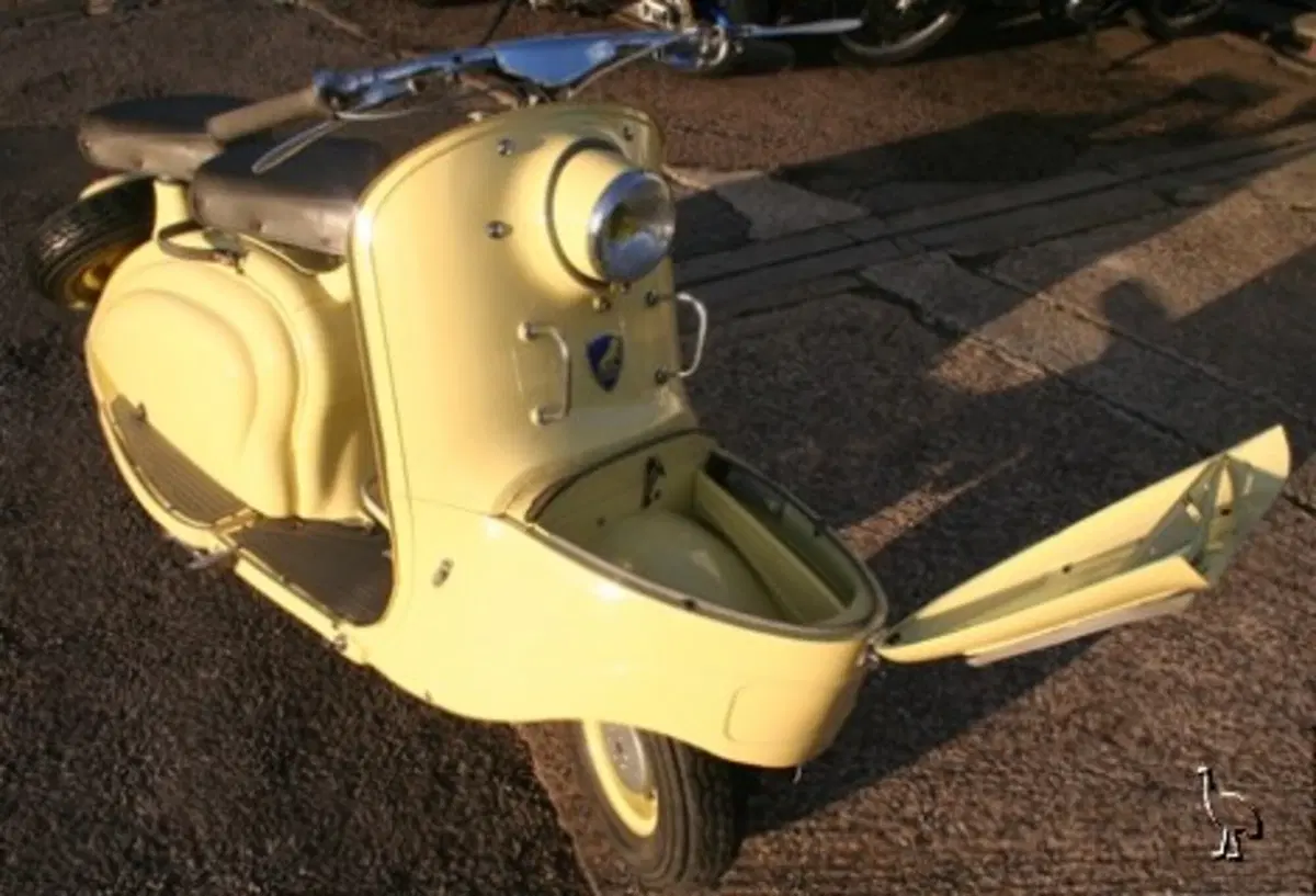 Da Peugeot Motocycles a Peugeot Scooter. 110 anni di tecnologia e innovazione  (15)