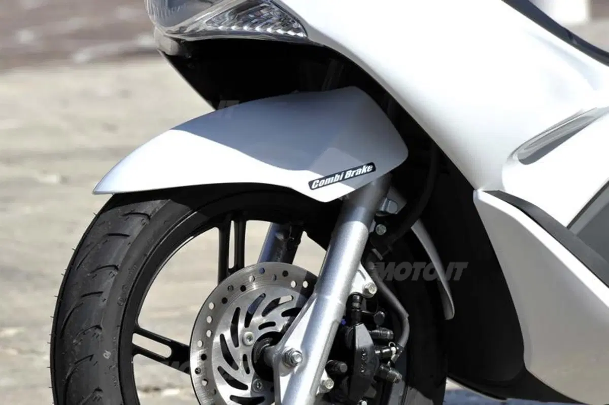 Honda PCX 150  (12)