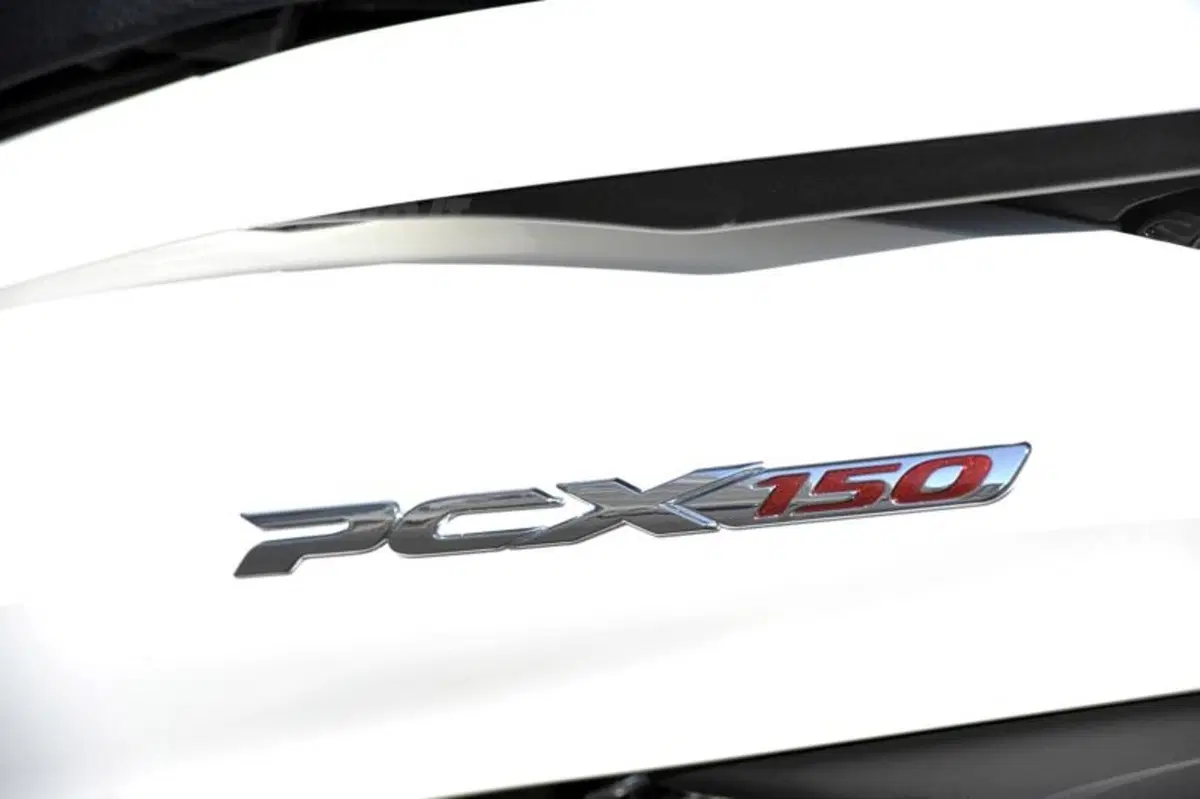 Honda PCX 150  (16)