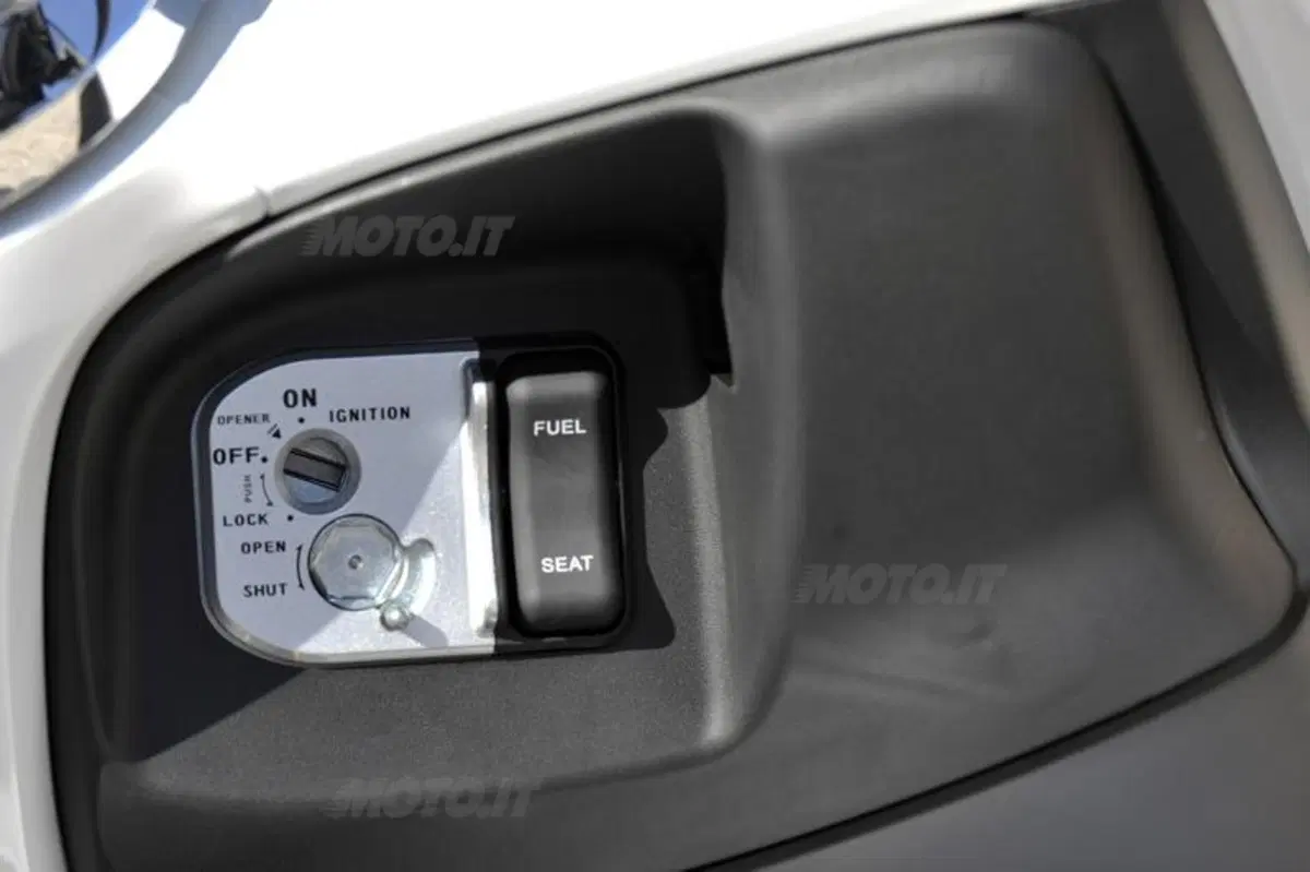 Honda PCX 150  (20)