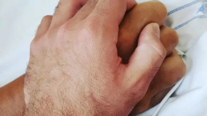 Alex Zanardi: il post da brividi del figlio Niccol&ograve; dall'Ospedale di Siena