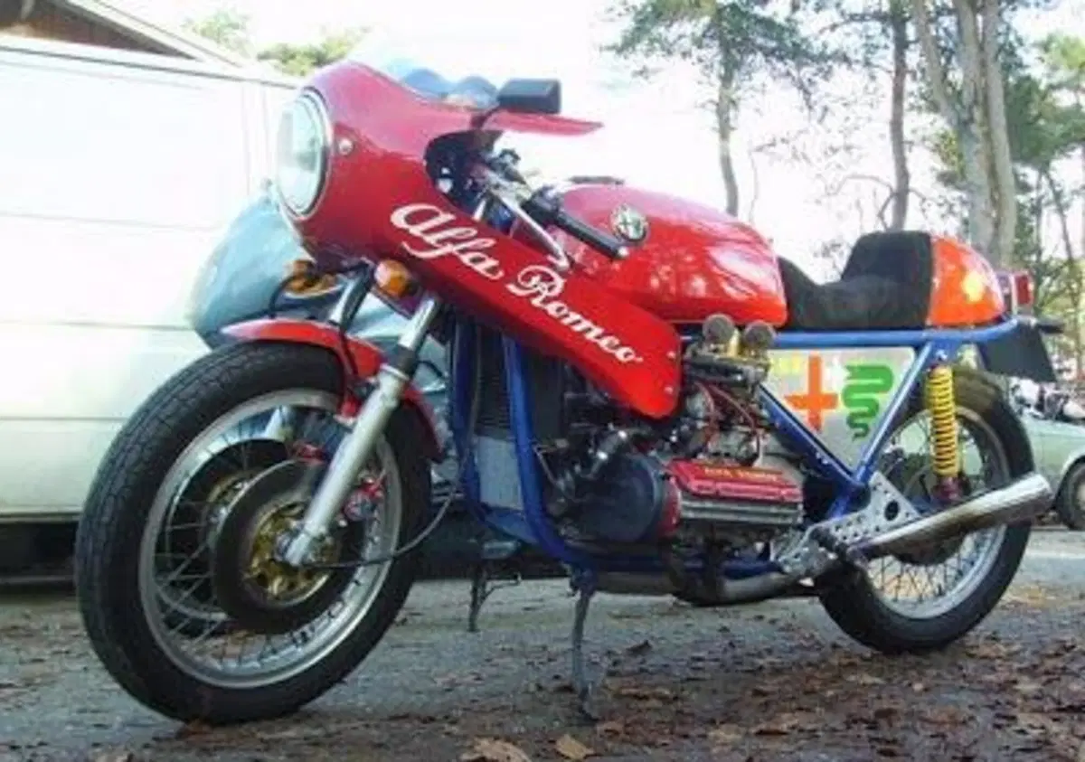 Alfa Romeo compie 110 anni. Cinque moto con il marchio del Biscione