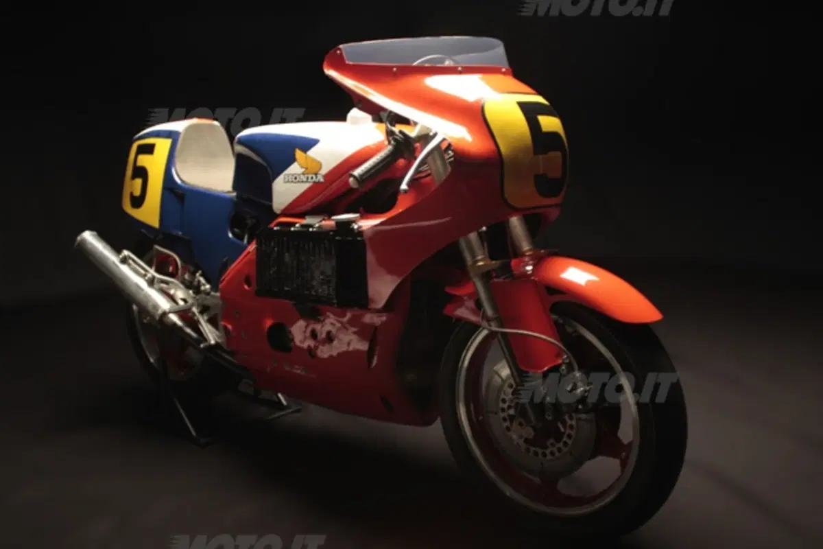 La storia dei V4 Honda da corsa. Prima puntata (14)
