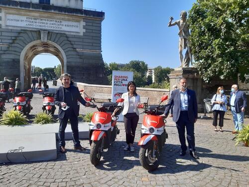 Scooter sharing elettrico Acciona anche a Roma (7)