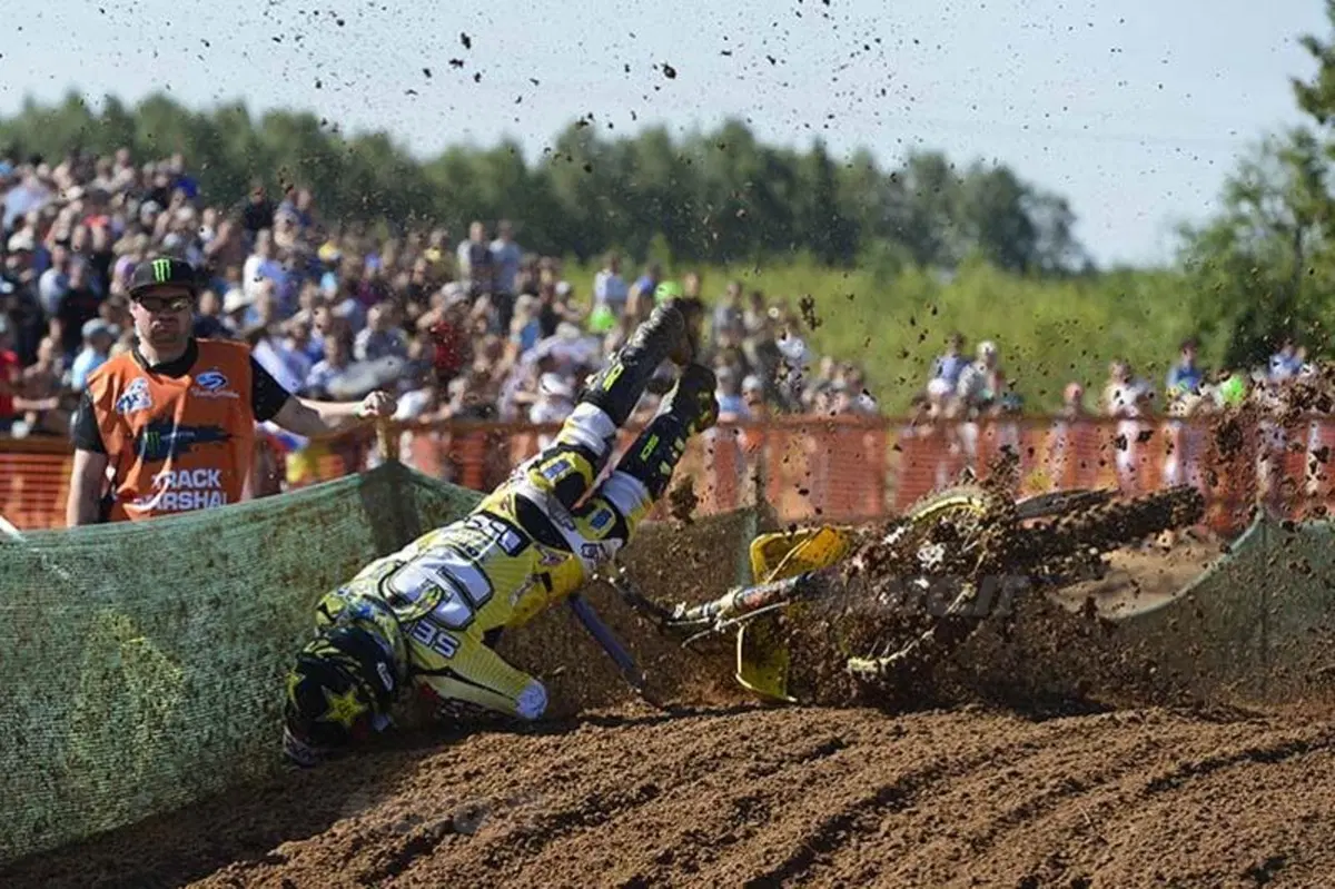 La spettacolare sequenza della caduta di Seewer  (9)