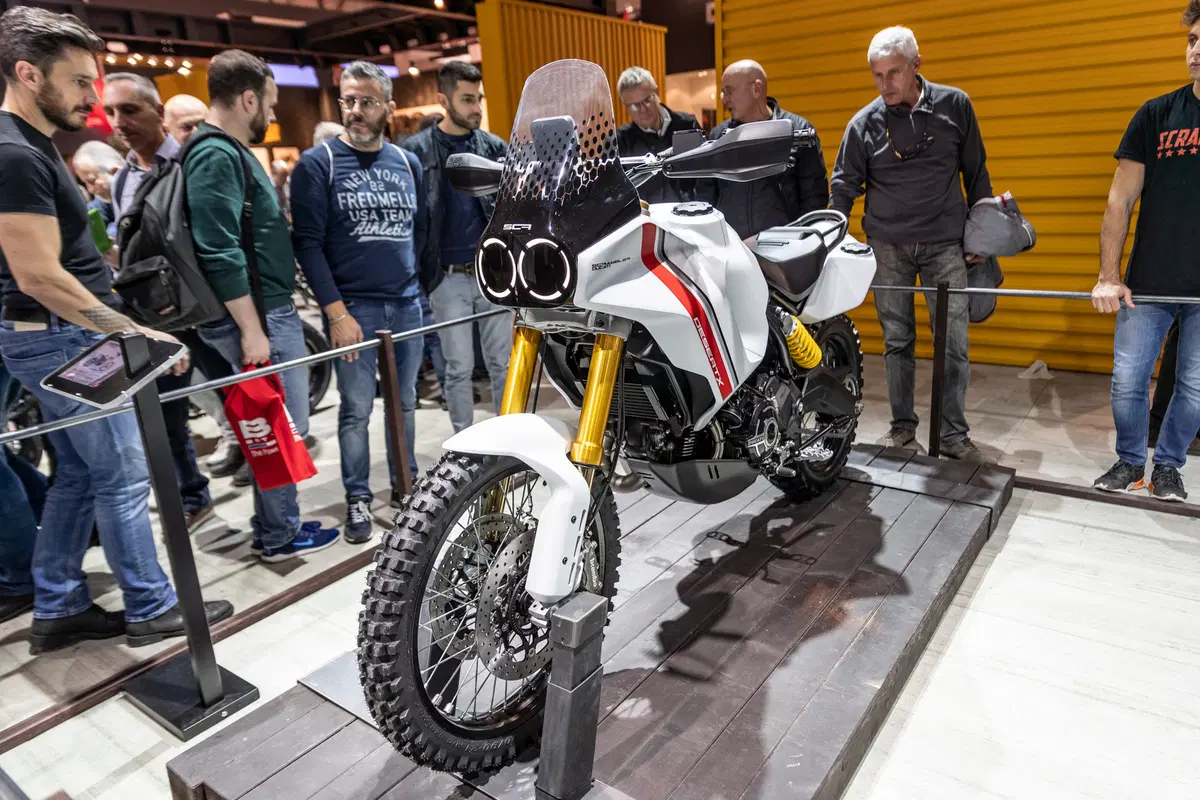 Scrambler DesertX e The Motard Concept a ECIMA 2019 (14)