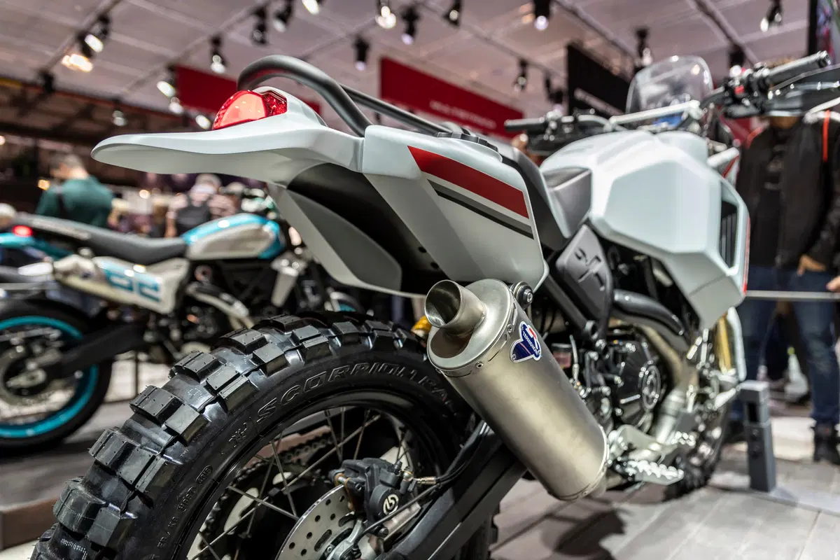 Scrambler DesertX e The Motard Concept a ECIMA 2019 (19)