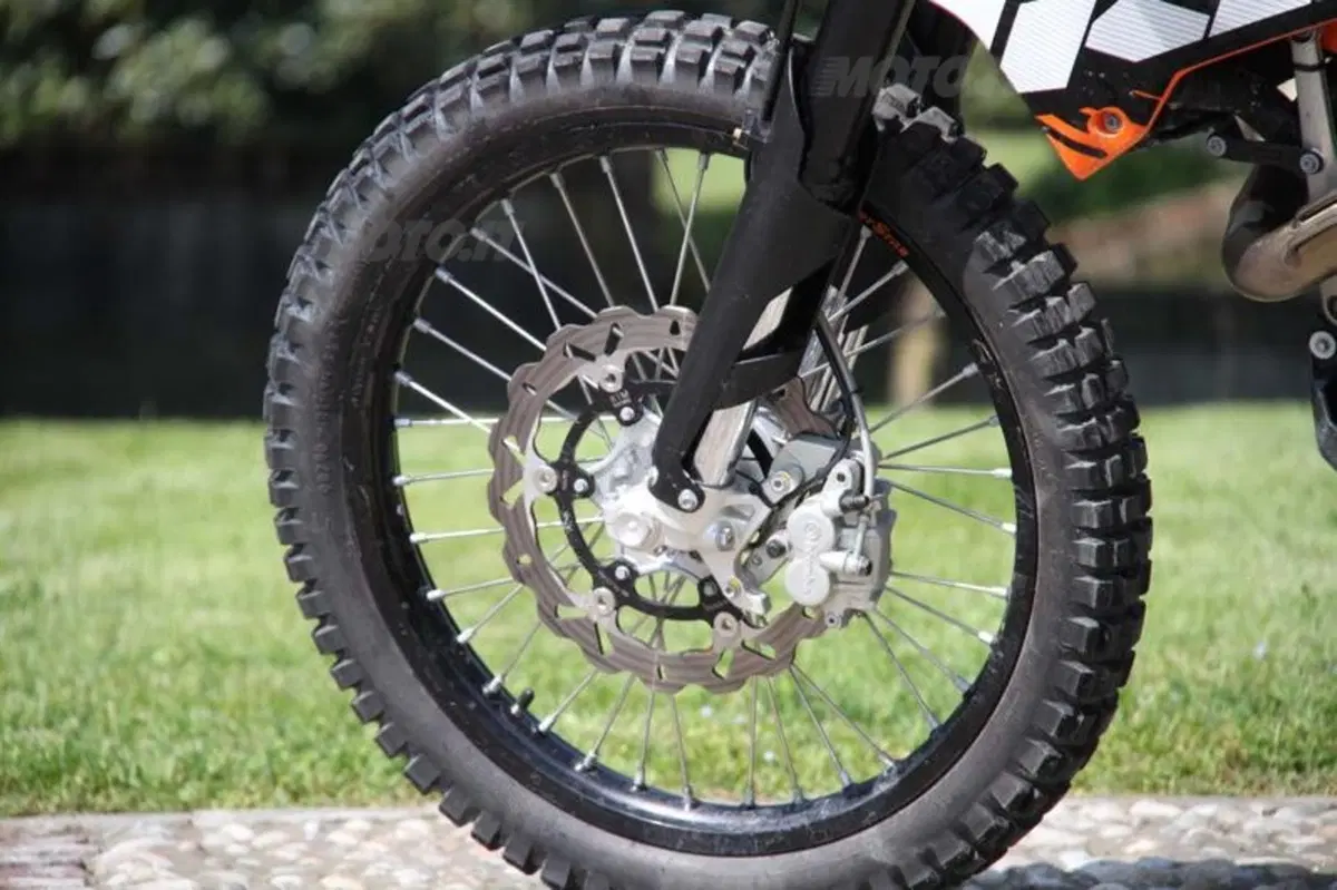 KTM 690 Enduro R   (44)