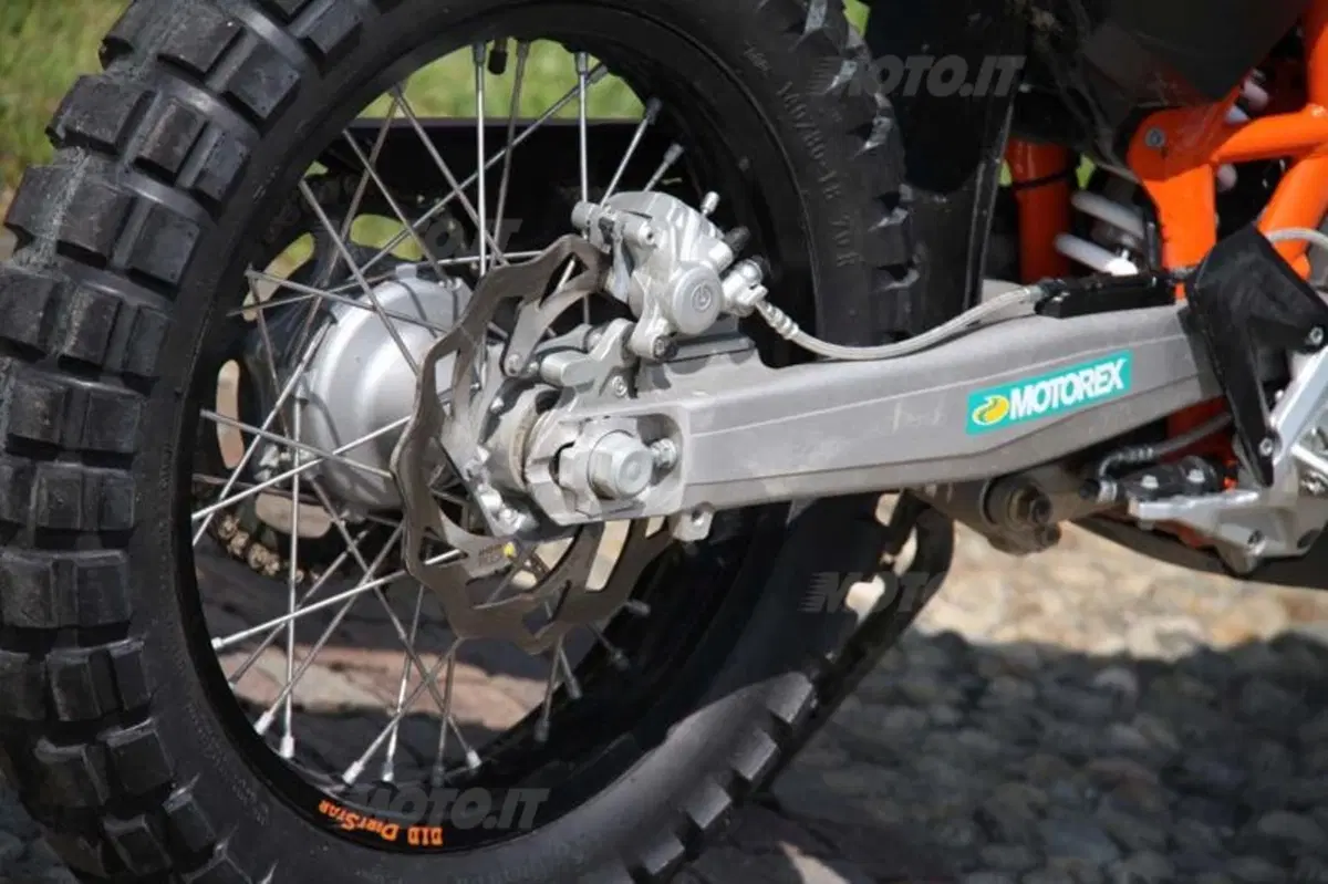 KTM 690 Enduro R   (51)
