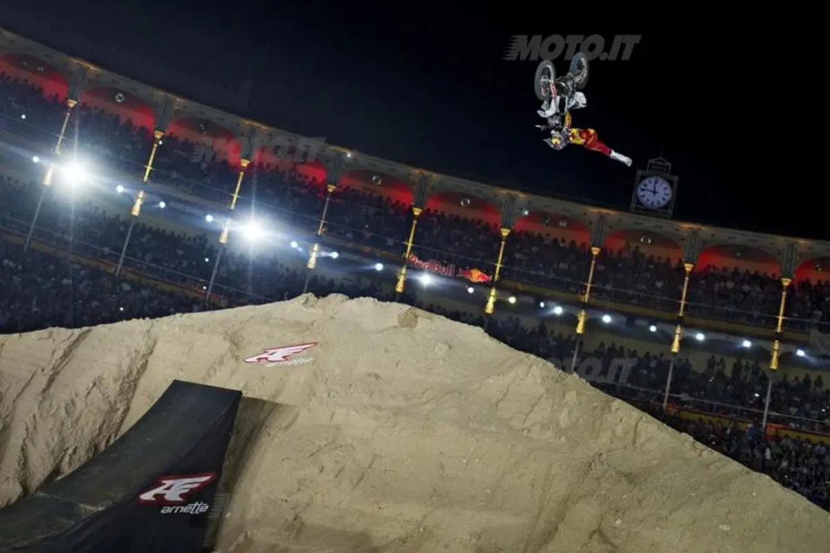 Red Bull X-Fighters 2012: nell'arena dei tori Levi Sherwood vince la tappa di Madrid (4)