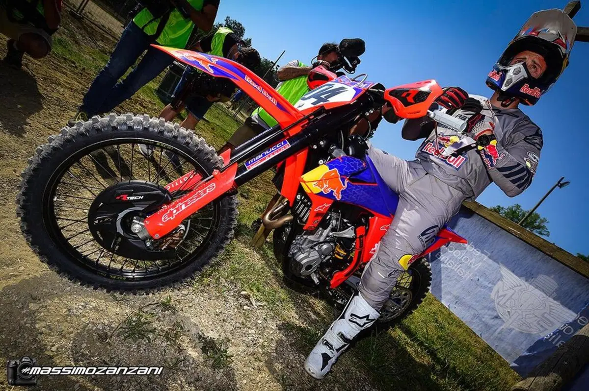 MotoGP. Andrea Dovizioso cade e si infortuna facendo motocross: frattura della clavicola  (3)