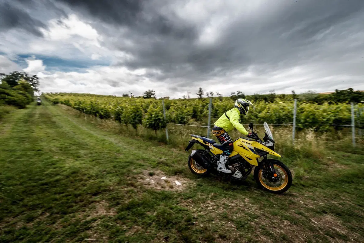 Suzuki V-Strom Academy, a scuopla di fuoristrada con la V-Strom 1050 (6)
