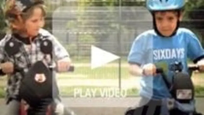 Video. I giovani testimonial BMW ci mostrano l'efficacia dell'ABS