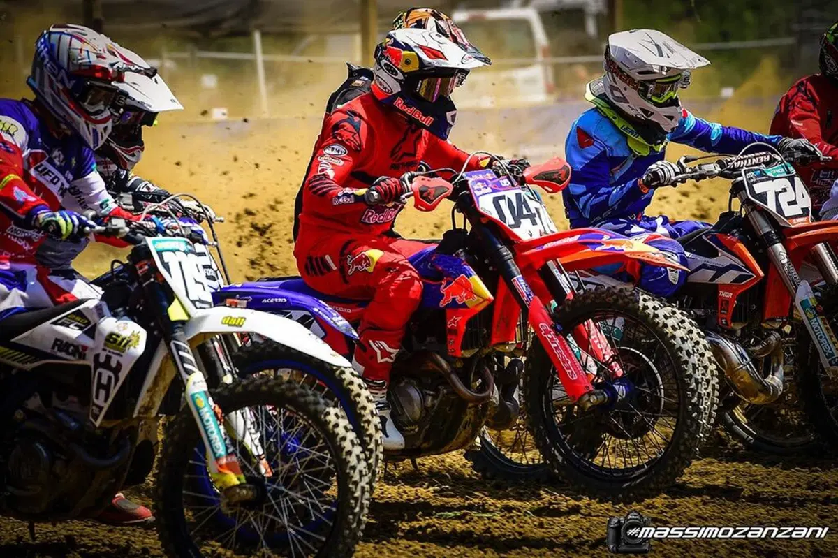 MotoGP. Andrea Dovizioso cade e si infortuna facendo motocross: frattura della clavicola  (6)