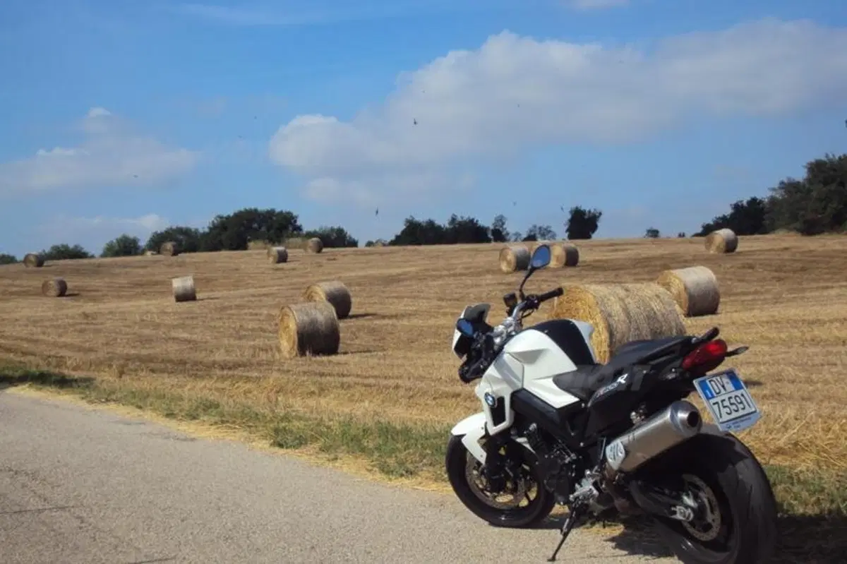 Turismo. La Roma che non ti aspetti, in moto (15)