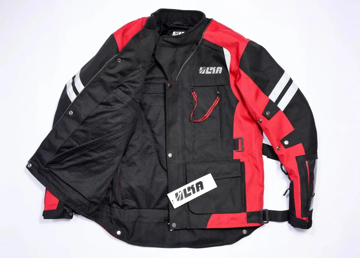 Ulka Hakkit Forever: la giacca moto che diventa zaino (4)