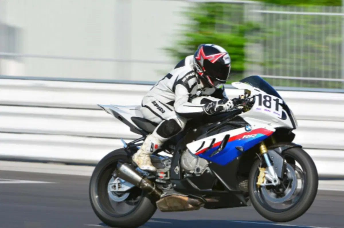 Wunderlich e Moto.it al Nürburgring: ecco chi partirà con noi nel 2016! (4)