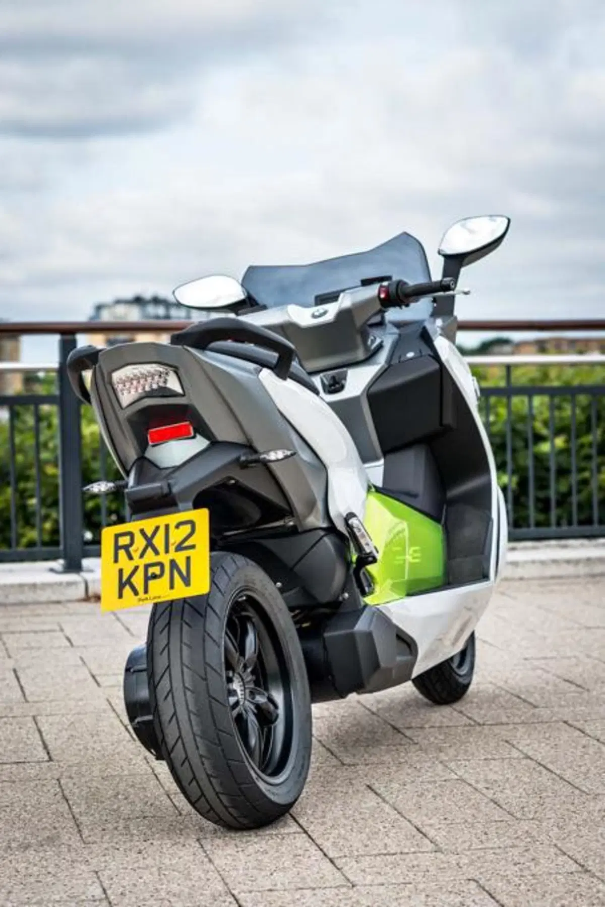 BMW C-Evolution, l'elettrico debutta in società (11)