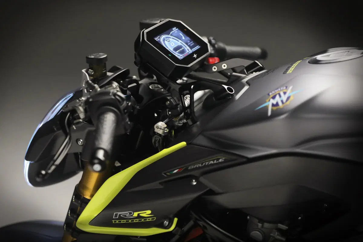 MV Agusta Brutale 1000 RR: il massimo, per tutti (5)