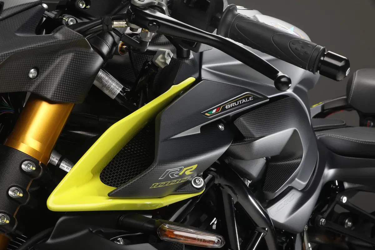 MV Agusta Brutale 1000 RR: il massimo, per tutti (6)