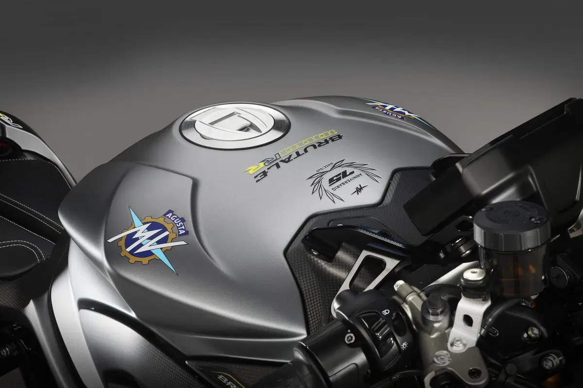 MV Agusta Brutale 1000 RR: il massimo, per tutti (7)