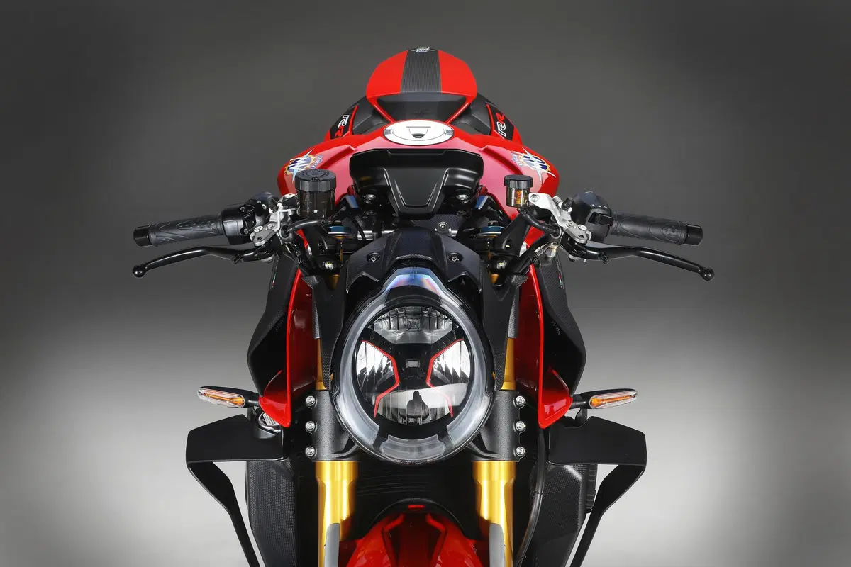 MV Agusta Brutale 1000 RR: il massimo, per tutti