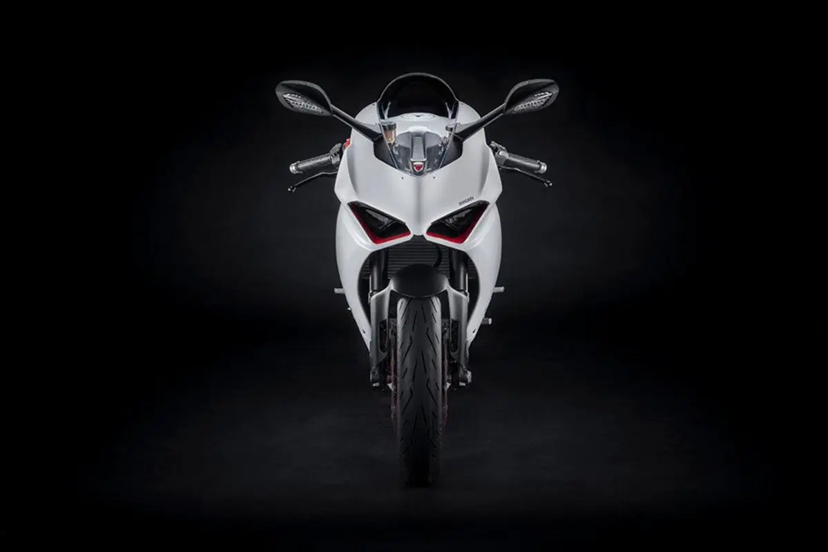 Ducati Panigale V2 White Rosso. 115 cavalli di carattere (7)