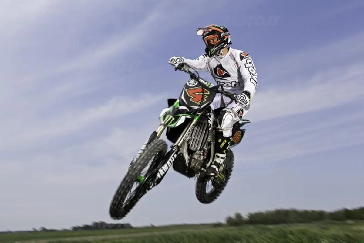 Dovizioso in sella alle Yamaha YZ450SM ed YZ250F  (3)