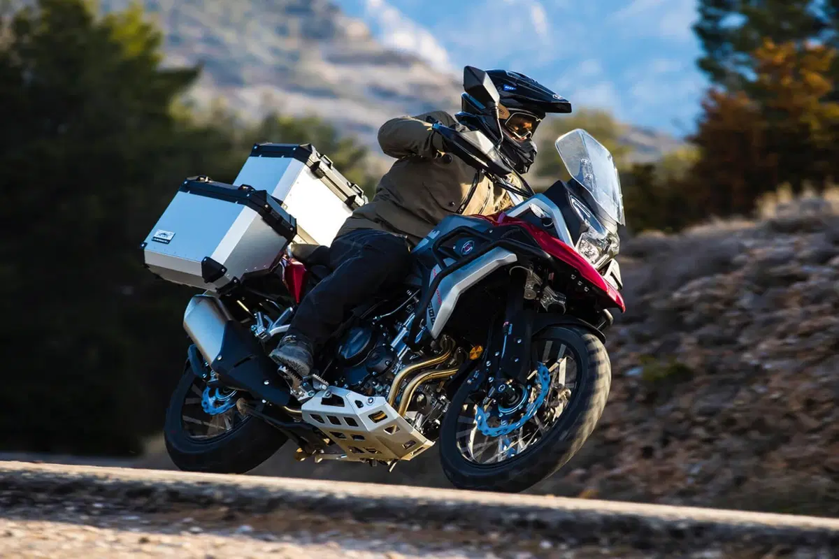 Macbor Montana XR5. Adventure 'R1200GS style' che arriva dalla Spagna (5)