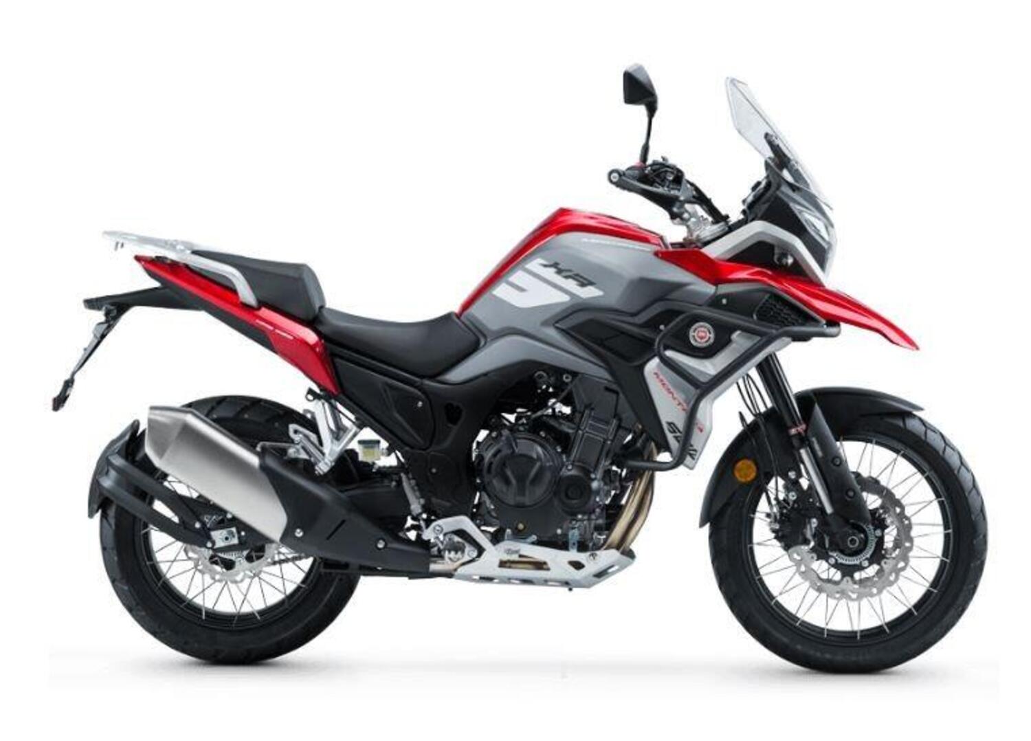 Macbor Montana XR5. Adventure R1200GS style che arriva dalla Spagna