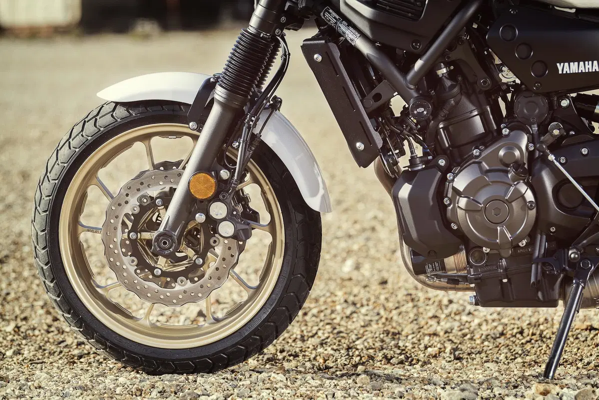 Yamaha XSR 700 XTribute dettagli (6)