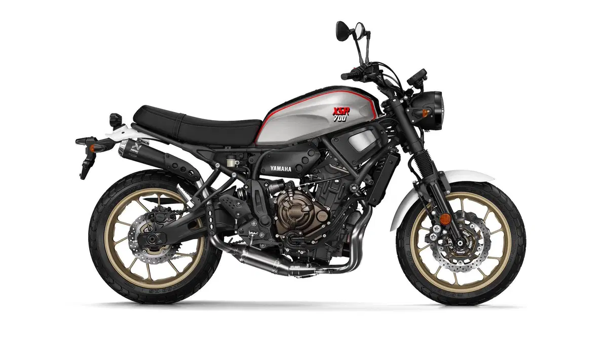 Yamaha XSR 700 XTribute TEST: e se la diamo a uno smanettone? (4)