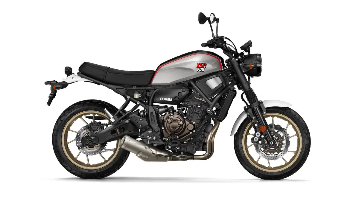 Yamaha XSR 700 XTribute TEST: e se la diamo a uno smanettone? (5)
