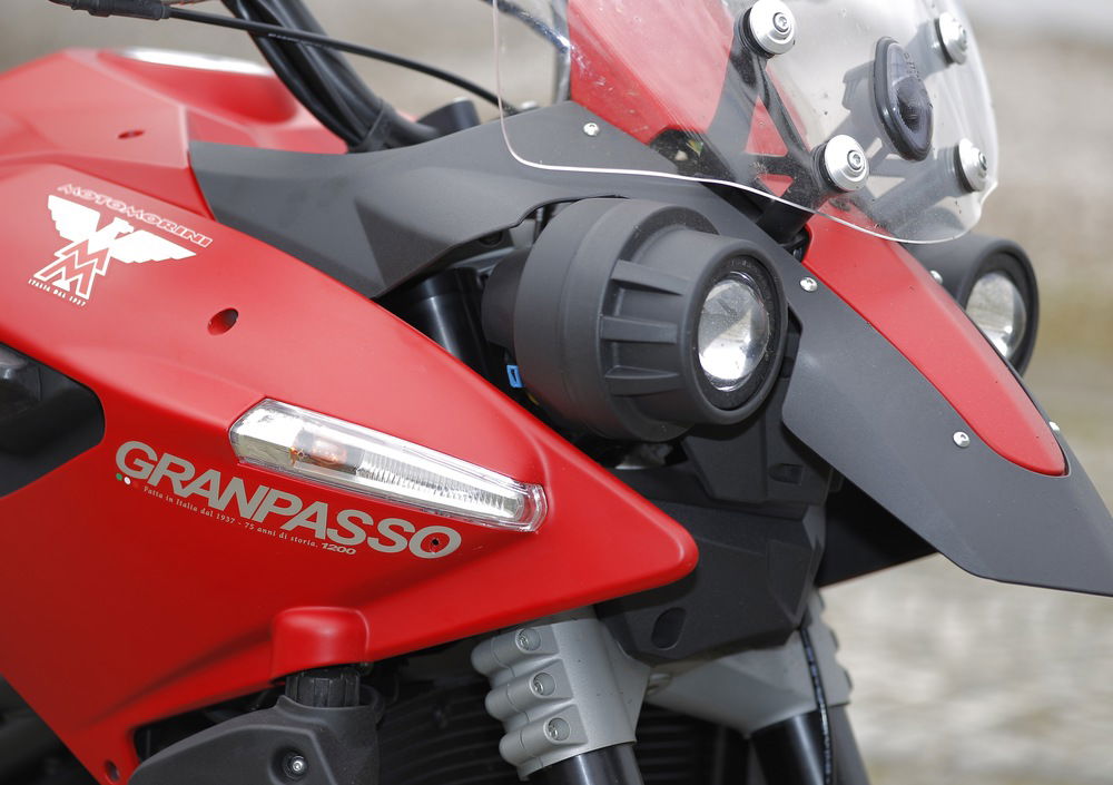 Moto Morini Granpasso 1200 R (2016 - 20) (5)