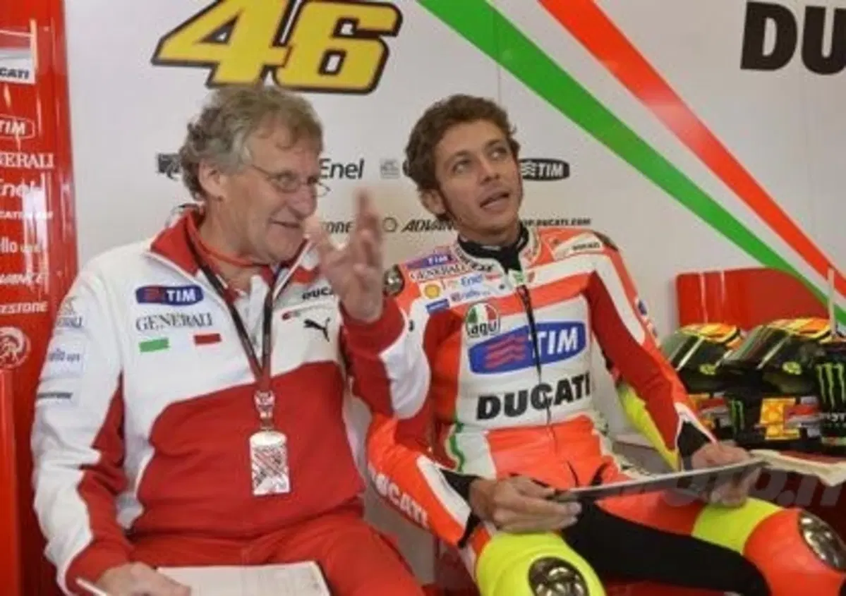 Rossi: "Merito una moto competitiva"