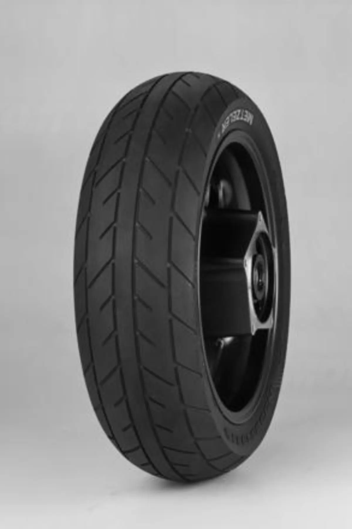 Nuovo pneumatico Metzeler Feelgreen, gi&agrave; in dotazione all'elettrico BMWC Evolution