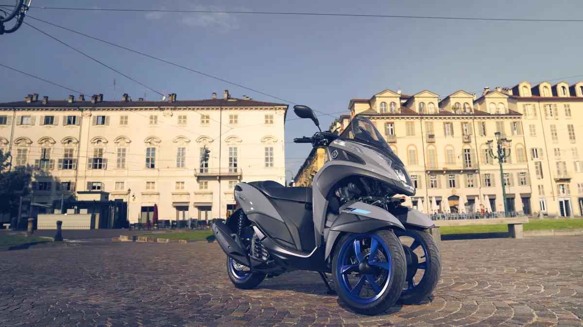 Yamaha Tricity 300 TEST: tre ruote... GT! (14)