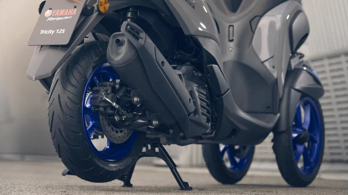 Yamaha Tricity 300 TEST: tre ruote... GT! (19)