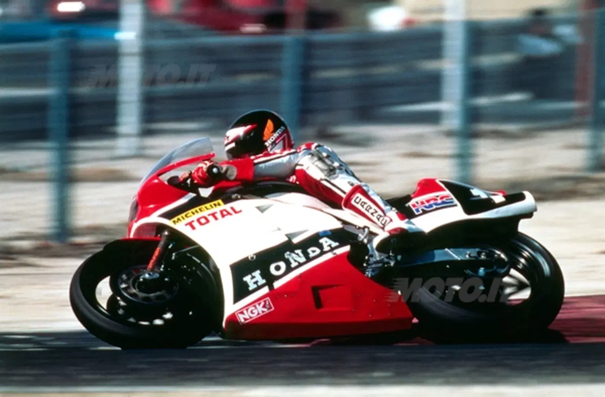 La storia dei V4 Honda da corsa. Seconda puntata (3)
