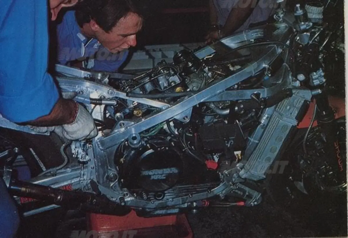 La storia dei V4 Honda da corsa. Seconda puntata (5)