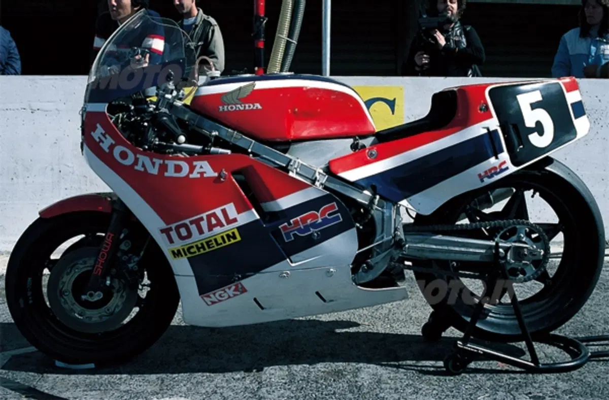 La storia dei V4 Honda da corsa. Seconda puntata (6)