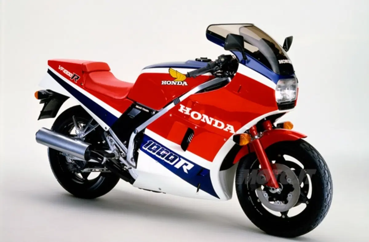 La storia dei V4 Honda da corsa. Seconda puntata (7)