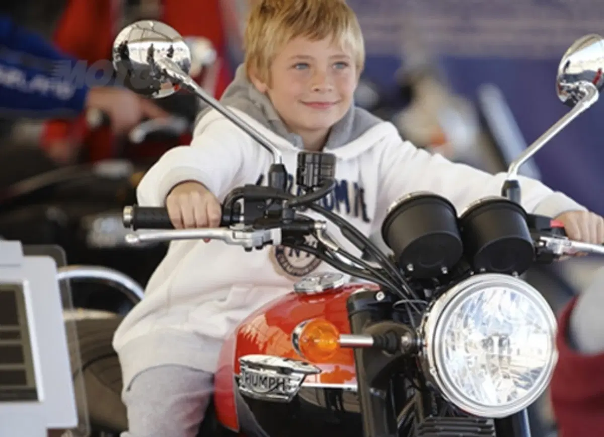 Triumph Live 2012 a Mallory Park (5)