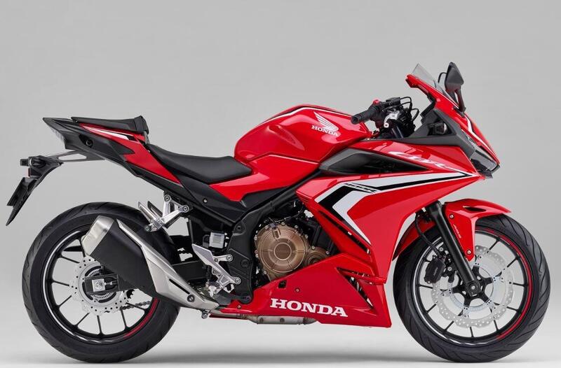 Honda CBR400R. Il 31 luglio in Giappone